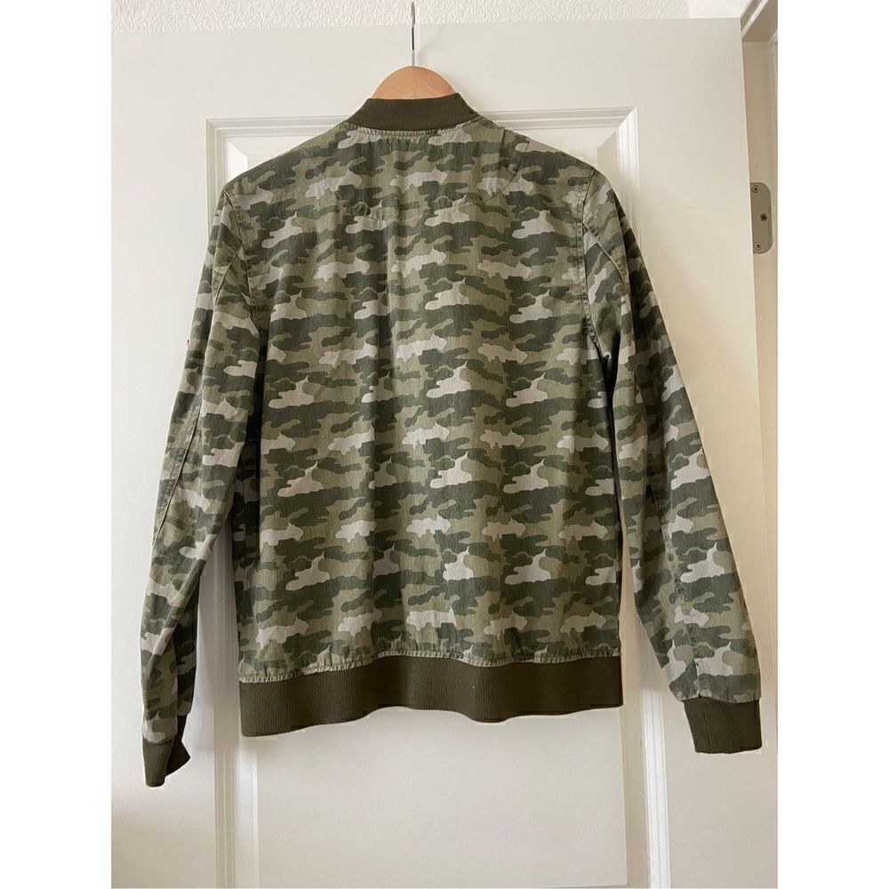 Camo Bomber Jacket Womens Small - Picture 3 of 3